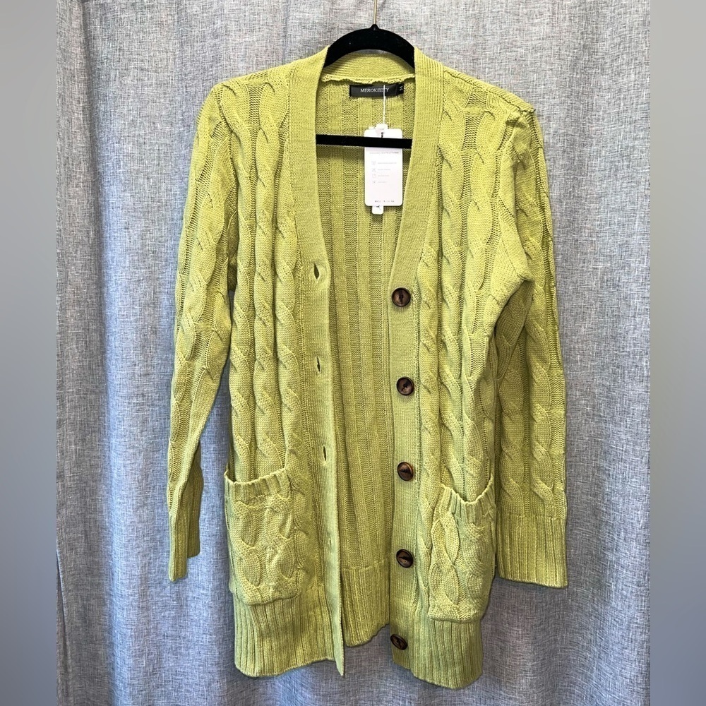 Women's Merokeey Cardigan Medium NWT